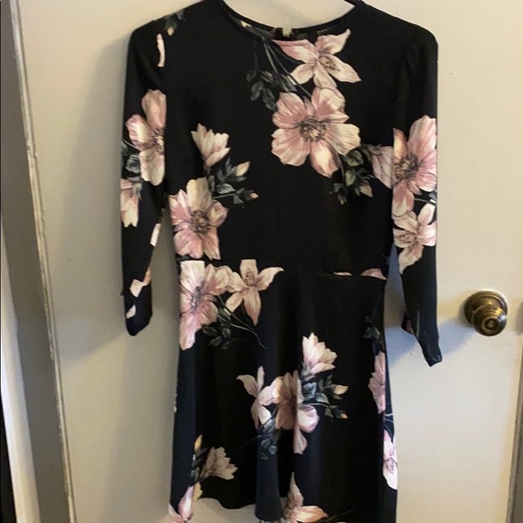 Dynamite Dresses & Skirts - Dynamite dress floral